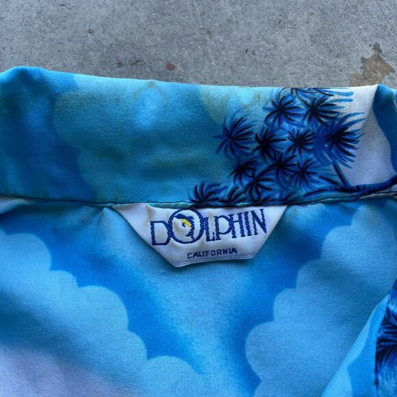 VINTAGE 60S HAWAIIAN SHIRT LARGE BLUE DOLPHIN - Picture 3 of 5